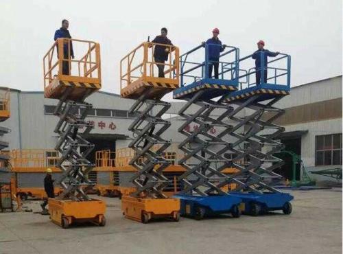 高空作業(yè)液壓升降機(jī)平臺(tái)應(yīng)運(yùn)而生 (圖3) 移動(dòng)6.jpg