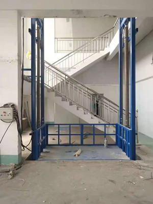 升降平臺(tái)超載的嚴(yán)重后果與措施(圖1) 5255a07ebad3eb75b21d813c3200bb3.jpg